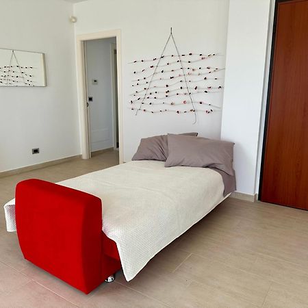 Attico Al Sovrano - Nel Cuore Della Puglia! トゥーリ エクステリア 写真