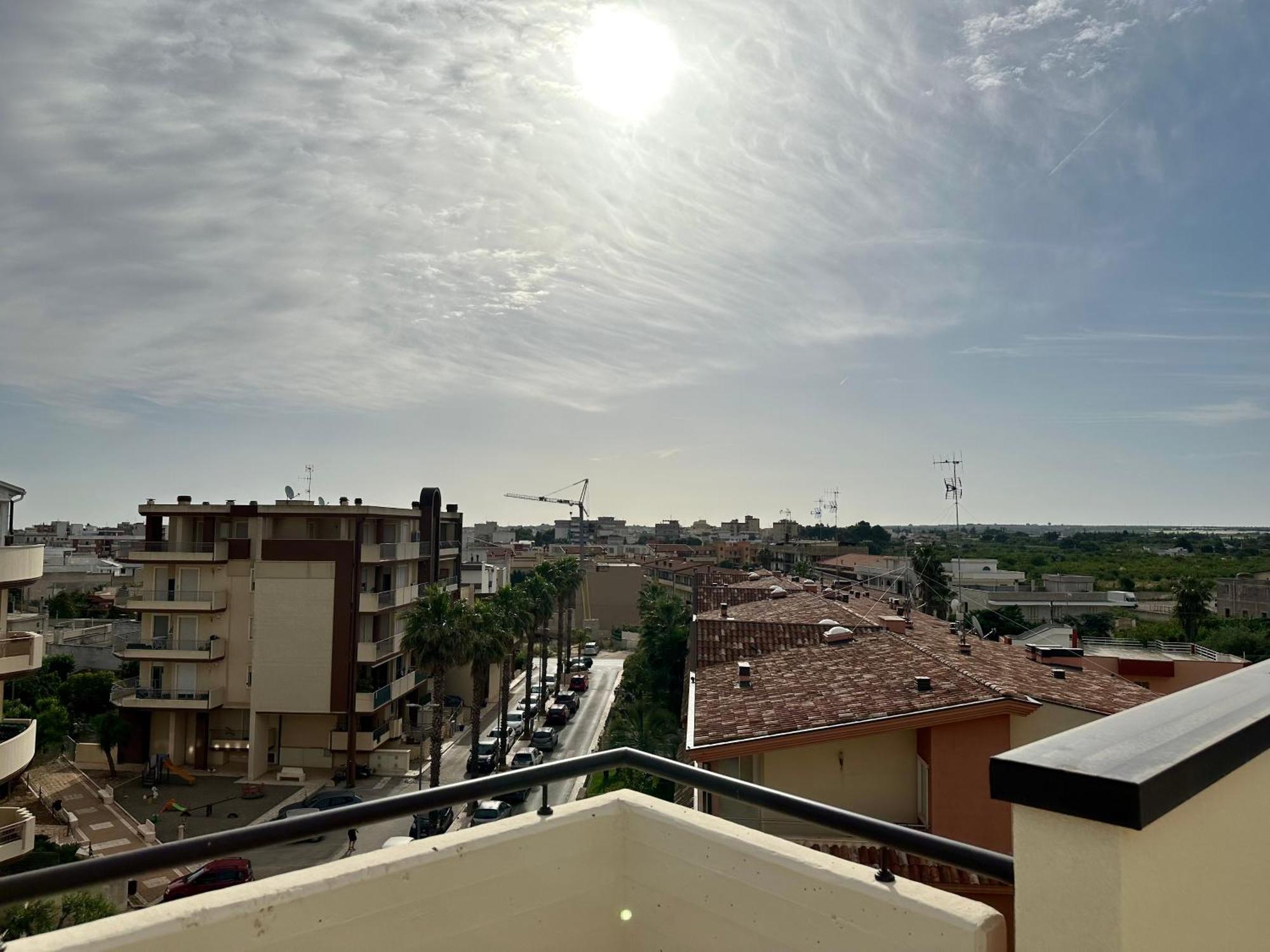 Attico Al Sovrano - Nel Cuore Della Puglia! トゥーリ エクステリア 写真